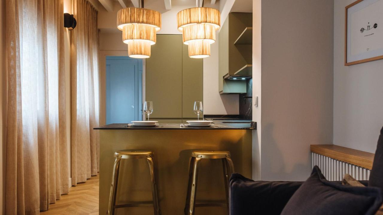 R26 Suites Sevilla Esterno foto